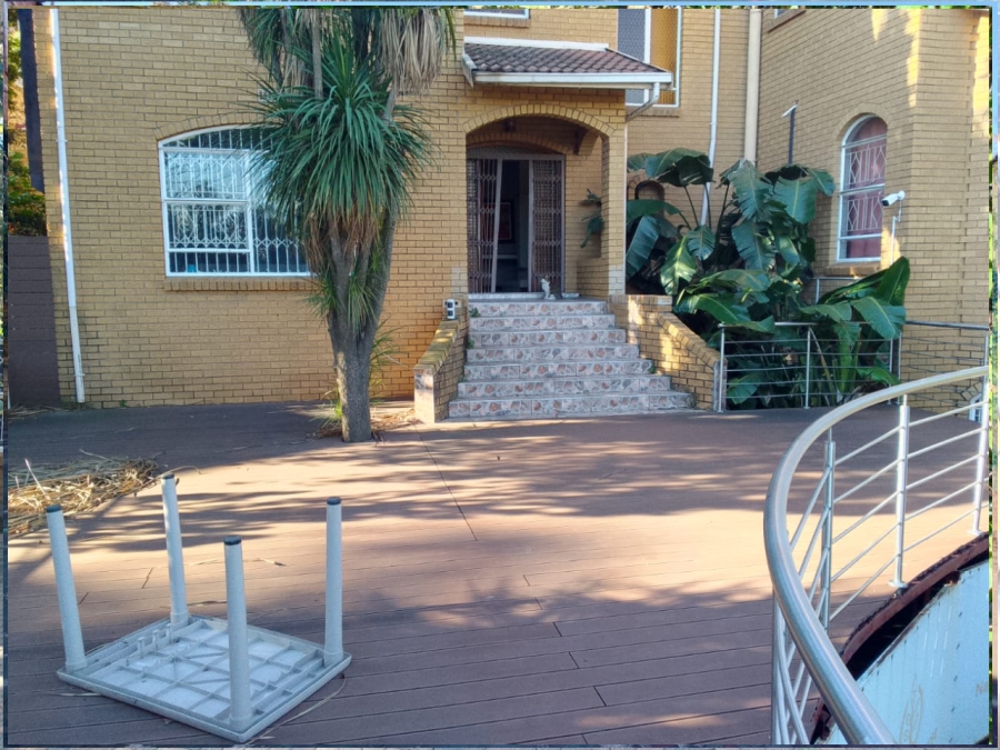 4 Bedroom Property for Sale in Bassonia Gauteng
