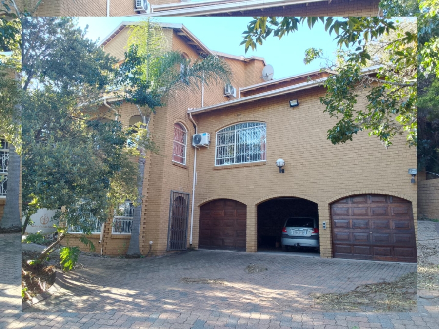 4 Bedroom Property for Sale in Bassonia Gauteng