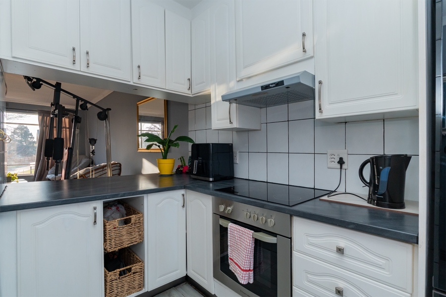 2 Bedroom Property for Sale in Goedeburg Gauteng