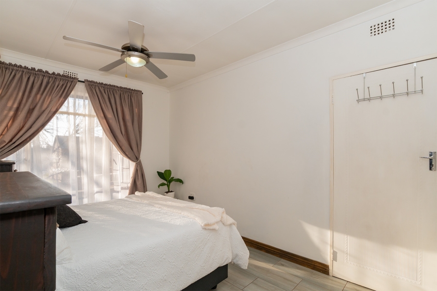 2 Bedroom Property for Sale in Goedeburg Gauteng