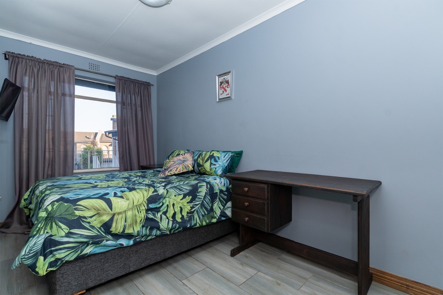 2 Bedroom Property for Sale in Goedeburg Gauteng