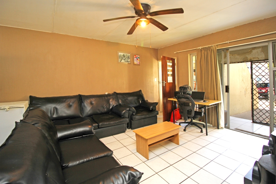 2 Bedroom Property for Sale in Vorna Valley Gauteng