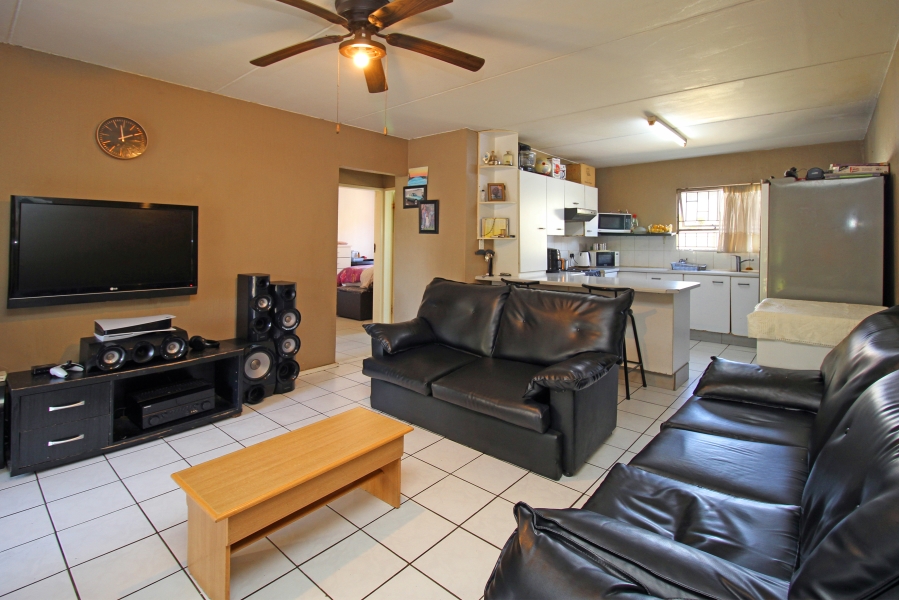 2 Bedroom Property for Sale in Vorna Valley Gauteng