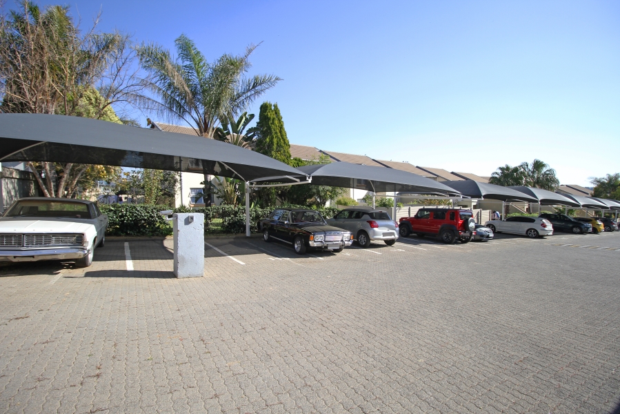 2 Bedroom Property for Sale in Vorna Valley Gauteng
