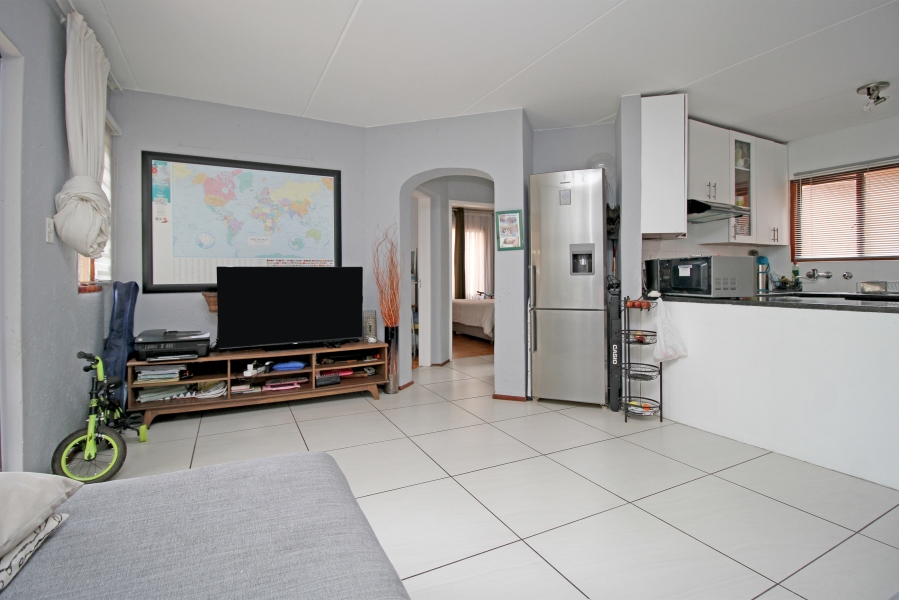 2 Bedroom Property for Sale in Bromhof Gauteng