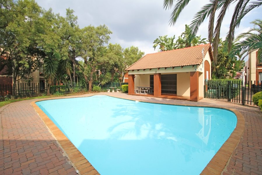 2 Bedroom Property for Sale in Bromhof Gauteng