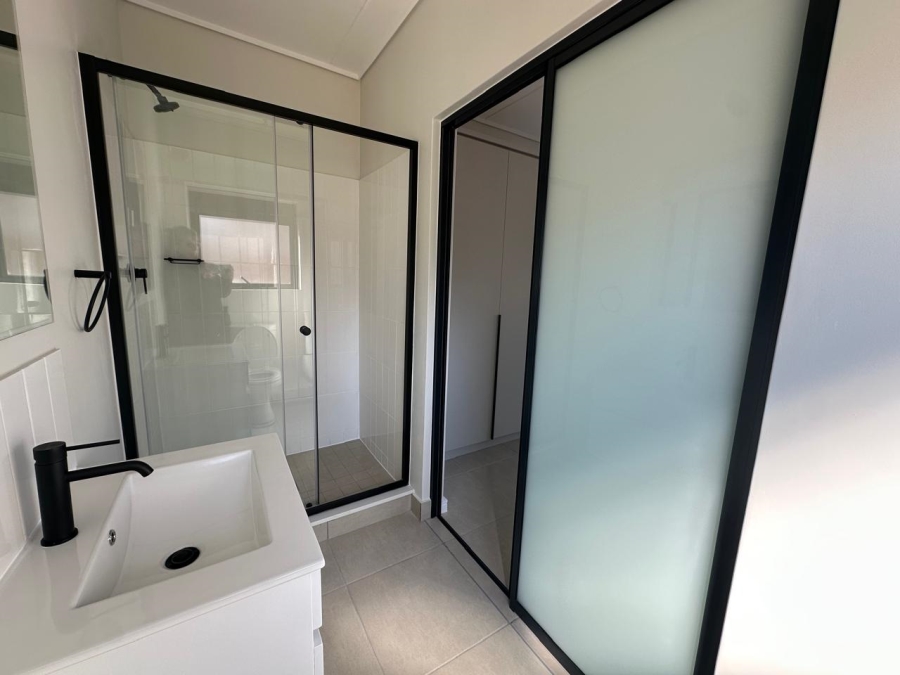 To Let 1 Bedroom Property for Rent in Greenstone Hill Gauteng