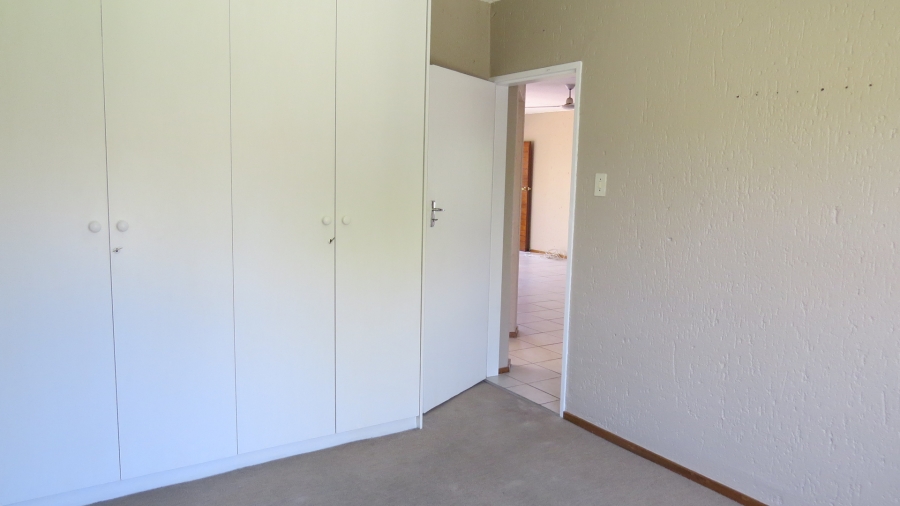 2 Bedroom Property for Sale in Sunninghill Gauteng
