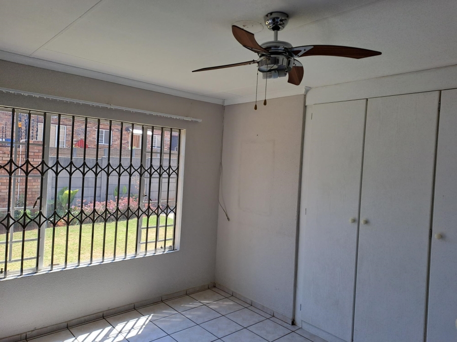 3 Bedroom Property for Sale in Wilgeheuwel Gauteng