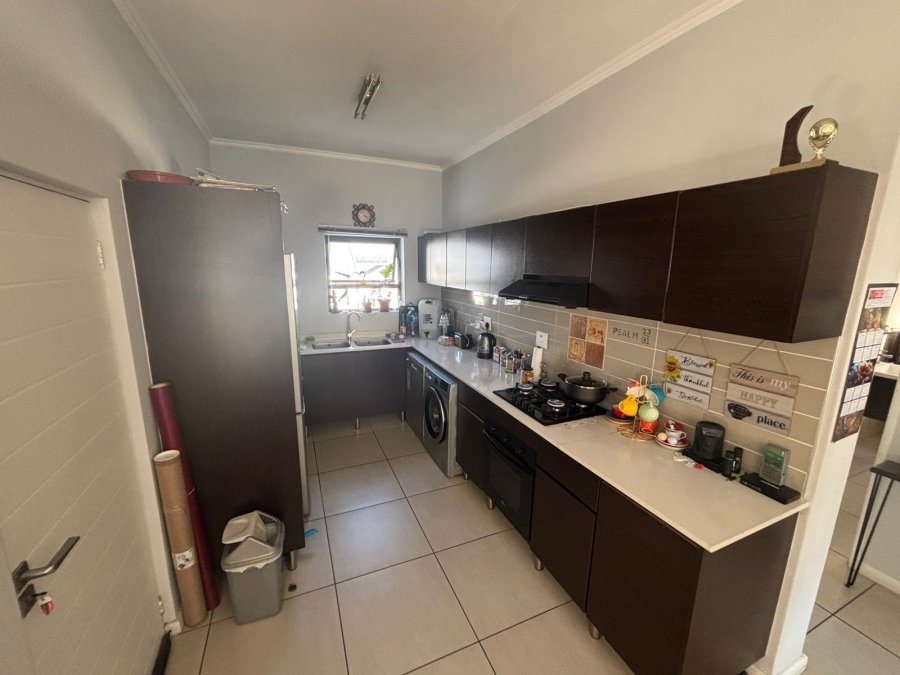 2 Bedroom Property for Sale in Greenstone Ridge Gauteng