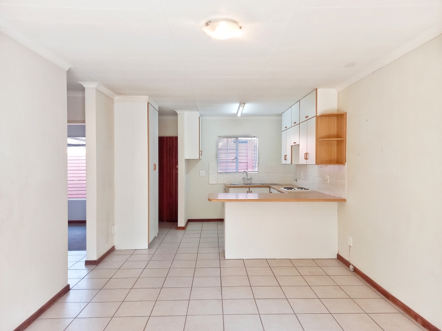 2 Bedroom Property for Sale in Garsfontein Gauteng