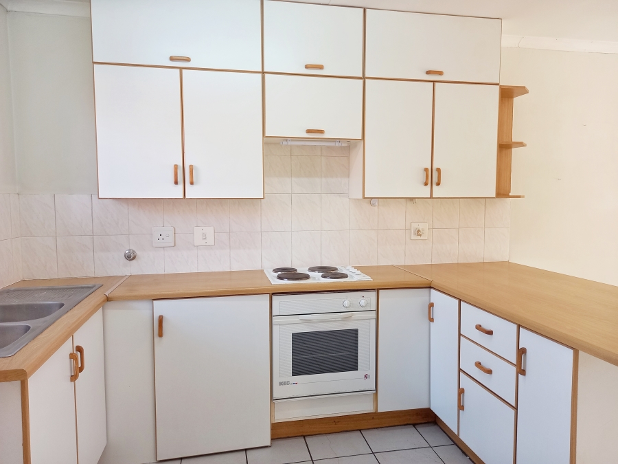 2 Bedroom Property for Sale in Garsfontein Gauteng