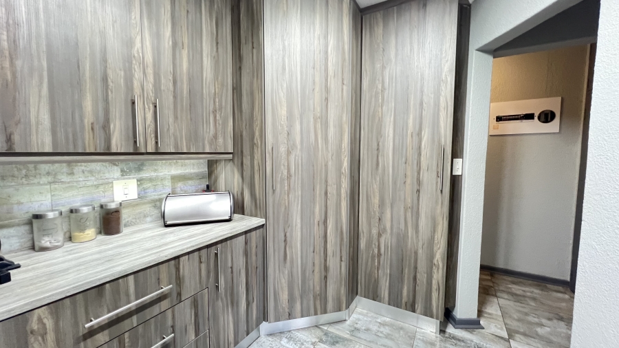 3 Bedroom Property for Sale in Dan Pienaarville Gauteng