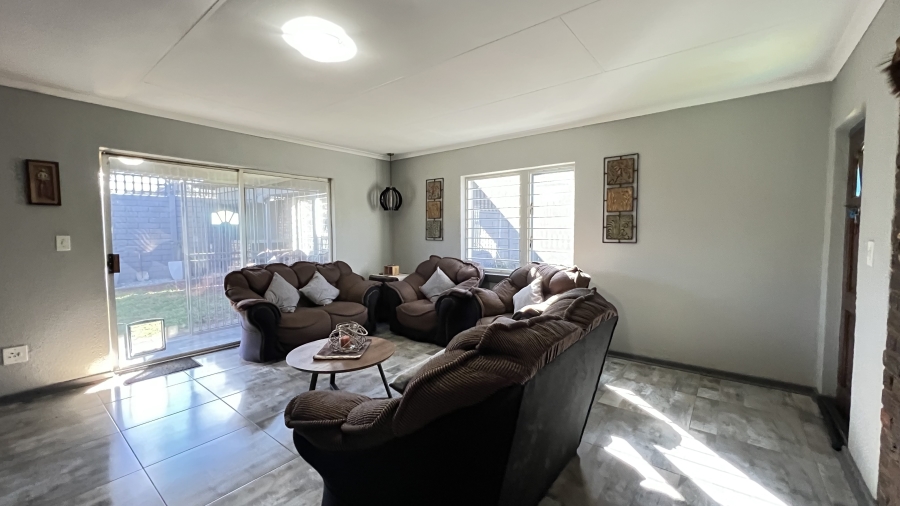3 Bedroom Property for Sale in Dan Pienaarville Gauteng