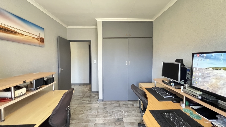 3 Bedroom Property for Sale in Dan Pienaarville Gauteng