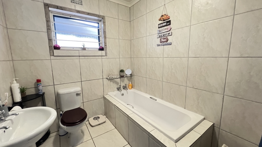 3 Bedroom Property for Sale in Dan Pienaarville Gauteng