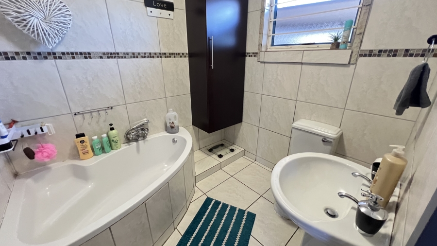 3 Bedroom Property for Sale in Dan Pienaarville Gauteng