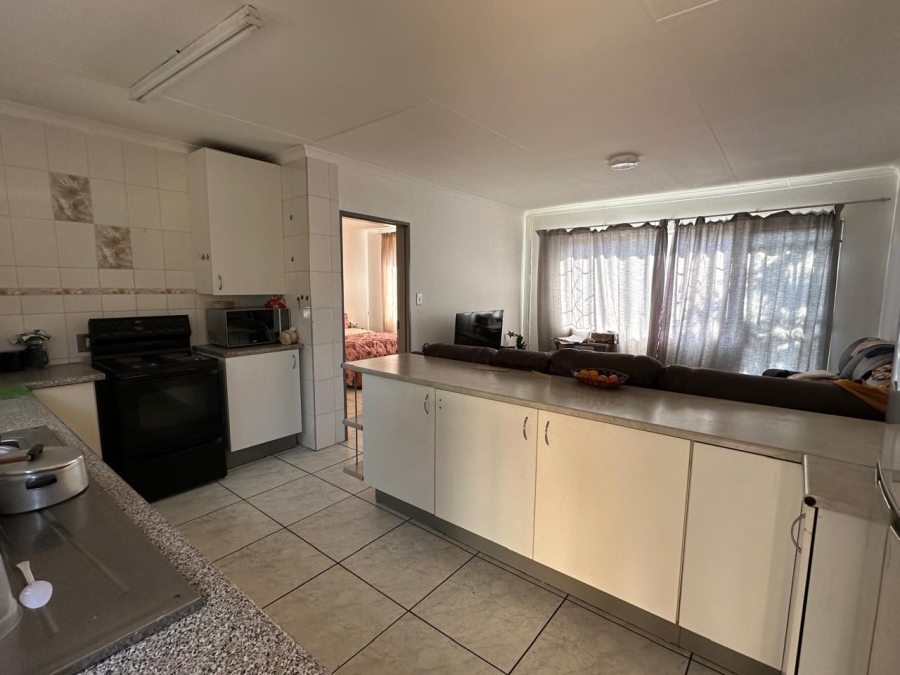 To Let 1 Bedroom Property for Rent in Eden Glen Gauteng