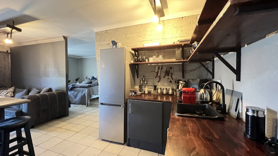 5 Bedroom Property for Sale in Eike Park Gauteng