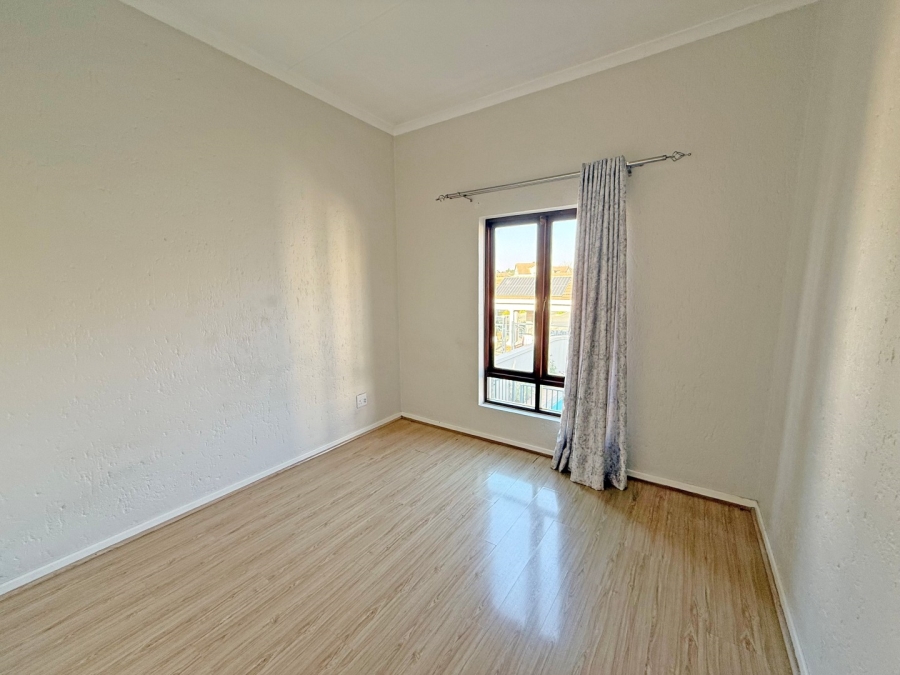 2 Bedroom Property for Sale in Broadacres Gauteng