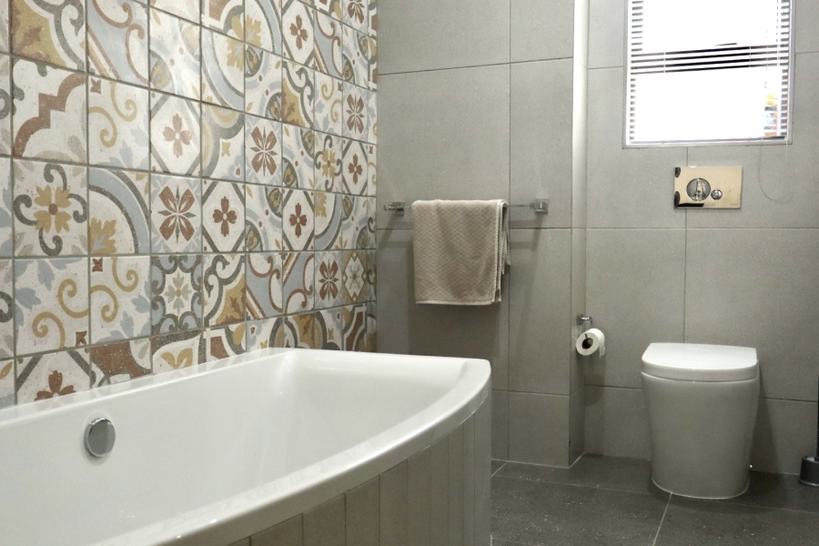 5 Bedroom Property for Sale in Blue Valley Golf Estate Gauteng