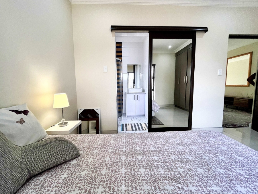 5 Bedroom Property for Sale in Blue Valley Golf Estate Gauteng