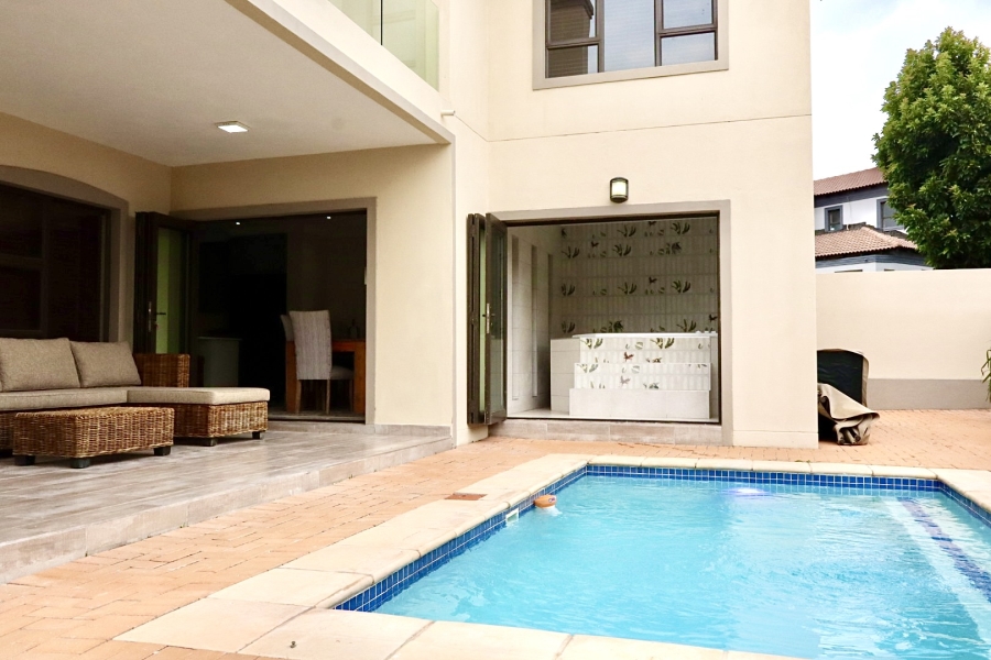 5 Bedroom Property for Sale in Blue Valley Golf Estate Gauteng