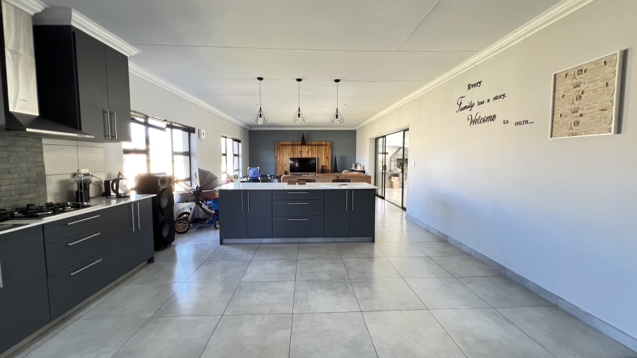 4 Bedroom Property for Sale in Greenhills Gauteng