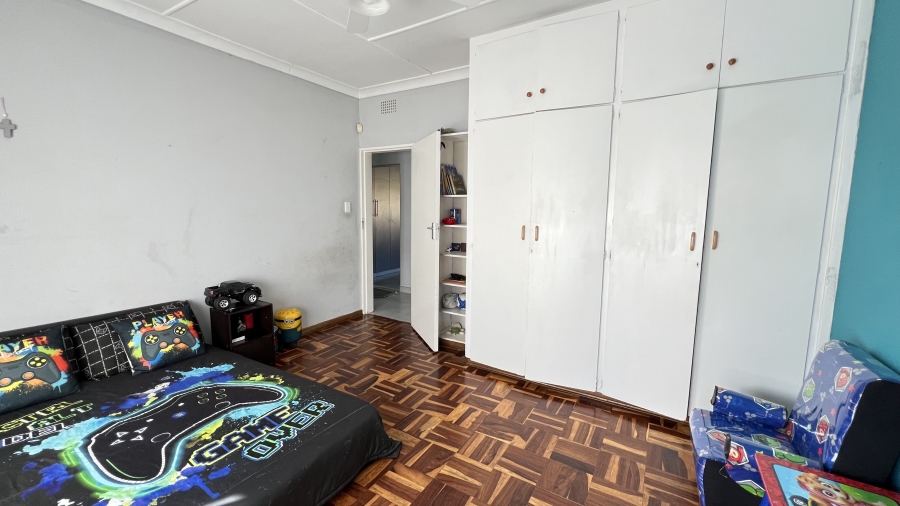 4 Bedroom Property for Sale in Greenhills Gauteng