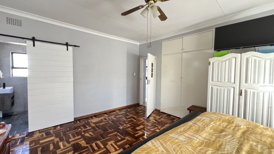 4 Bedroom Property for Sale in Greenhills Gauteng