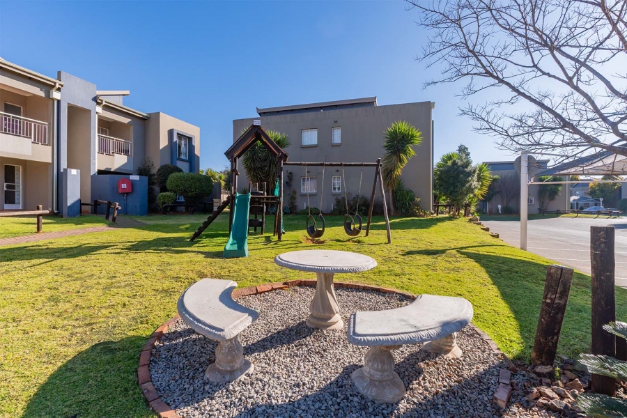 2 Bedroom Property for Sale in Brentwood Gauteng