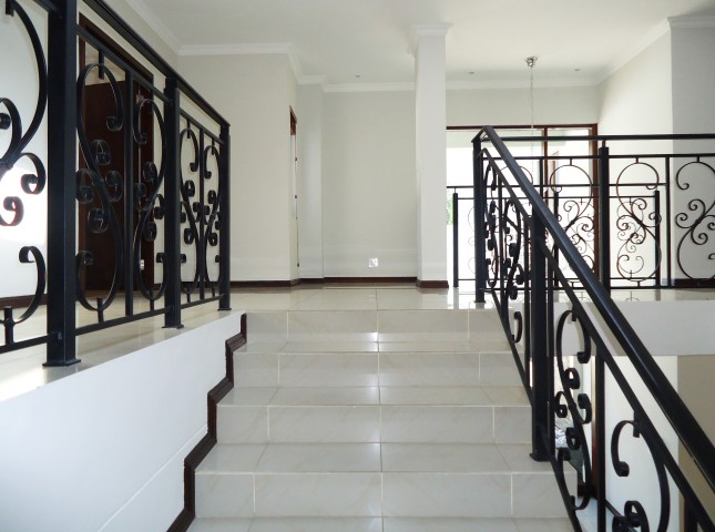 5 Bedroom Property for Sale in Bryanston Gauteng
