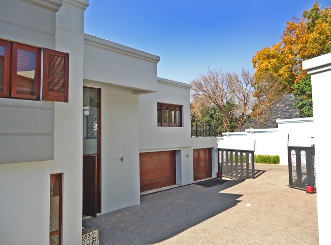 5 Bedroom Property for Sale in Bryanston Gauteng