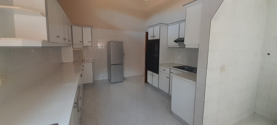 To Let 3 Bedroom Property for Rent in Waterkloof Gauteng