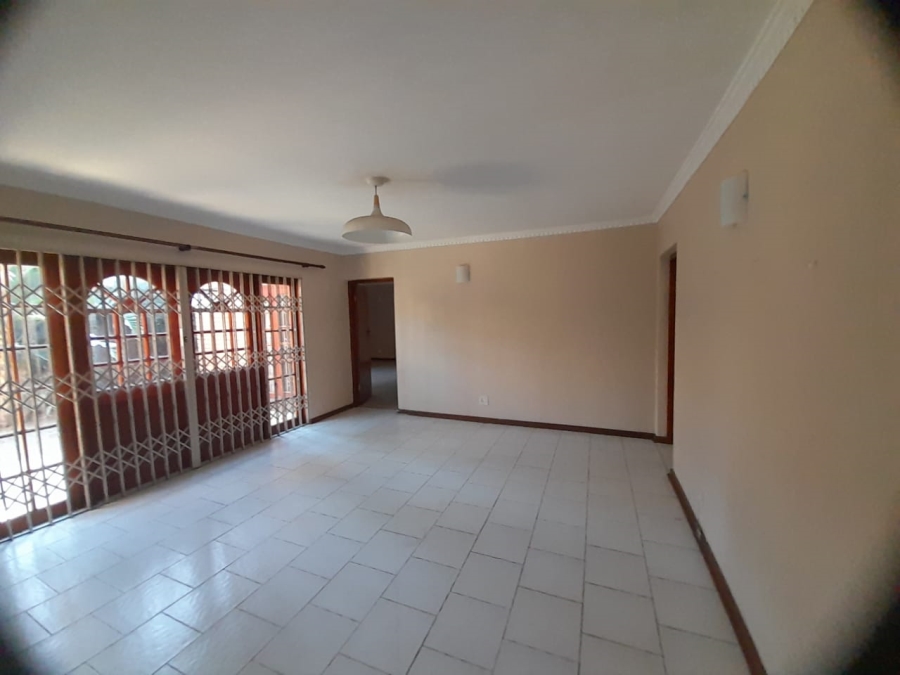 To Let 3 Bedroom Property for Rent in Waterkloof Gauteng