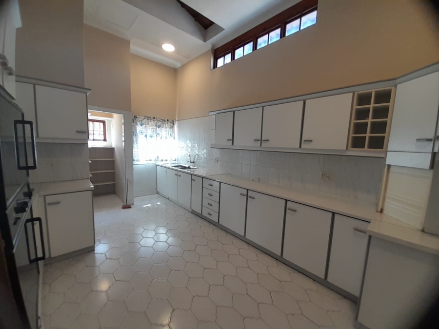 To Let 3 Bedroom Property for Rent in Waterkloof Gauteng