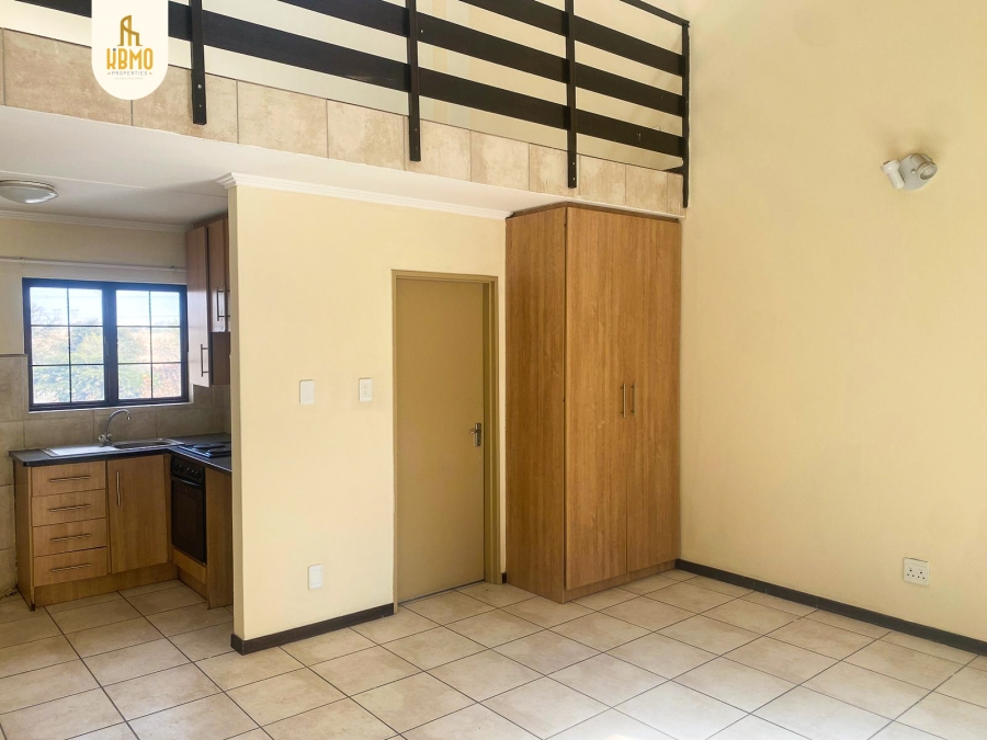 1 Bedroom Property for Sale in Kosmosdal Gauteng