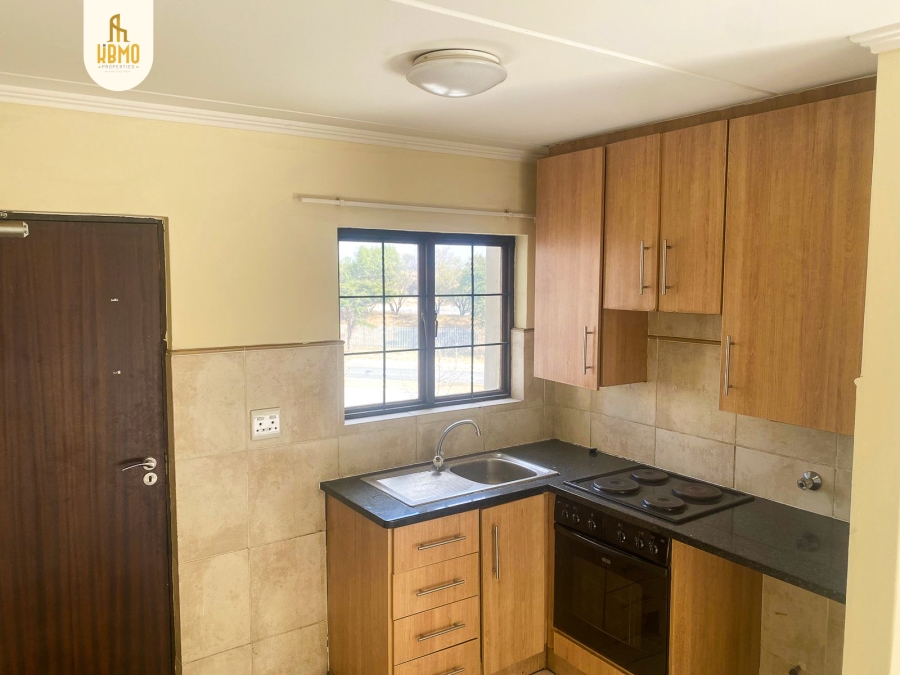 1 Bedroom Property for Sale in Kosmosdal Gauteng