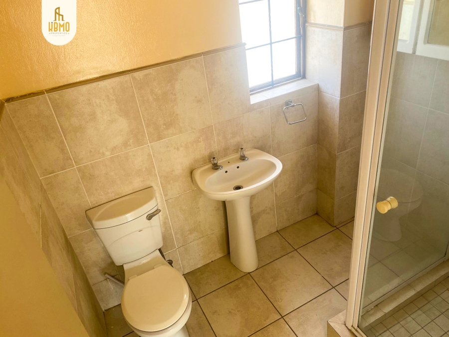 1 Bedroom Property for Sale in Kosmosdal Gauteng