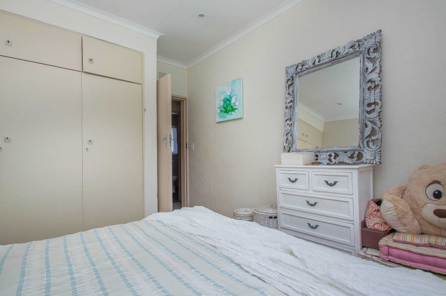3 Bedroom Property for Sale in Roodekrans Gauteng