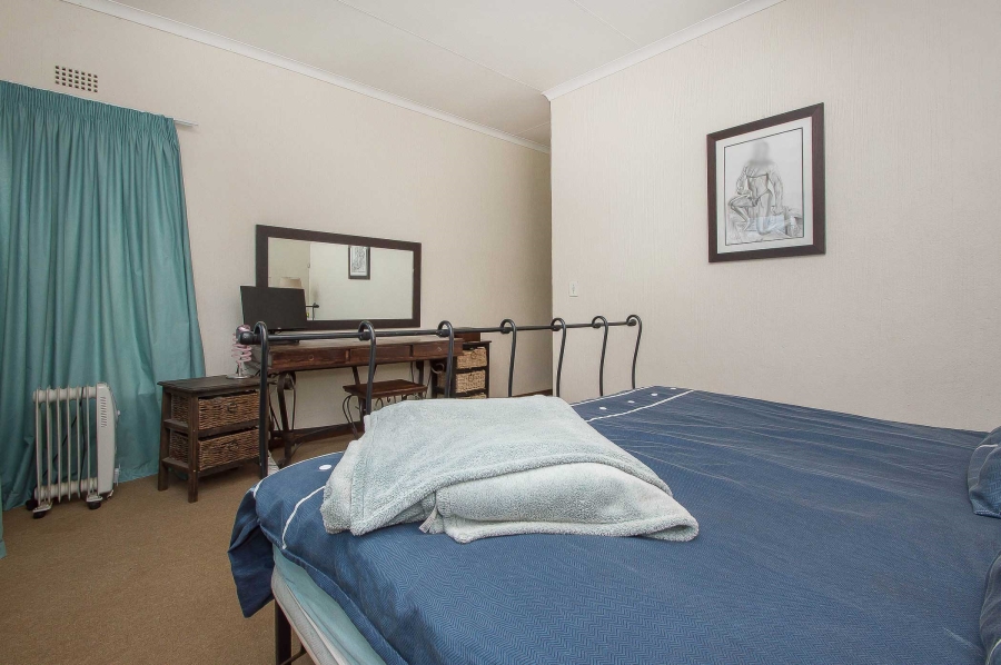 3 Bedroom Property for Sale in Roodekrans Gauteng