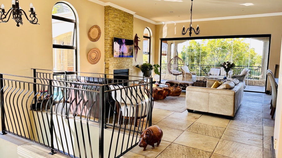 5 Bedroom Property for Sale in Blue Valley Golf Estate Gauteng