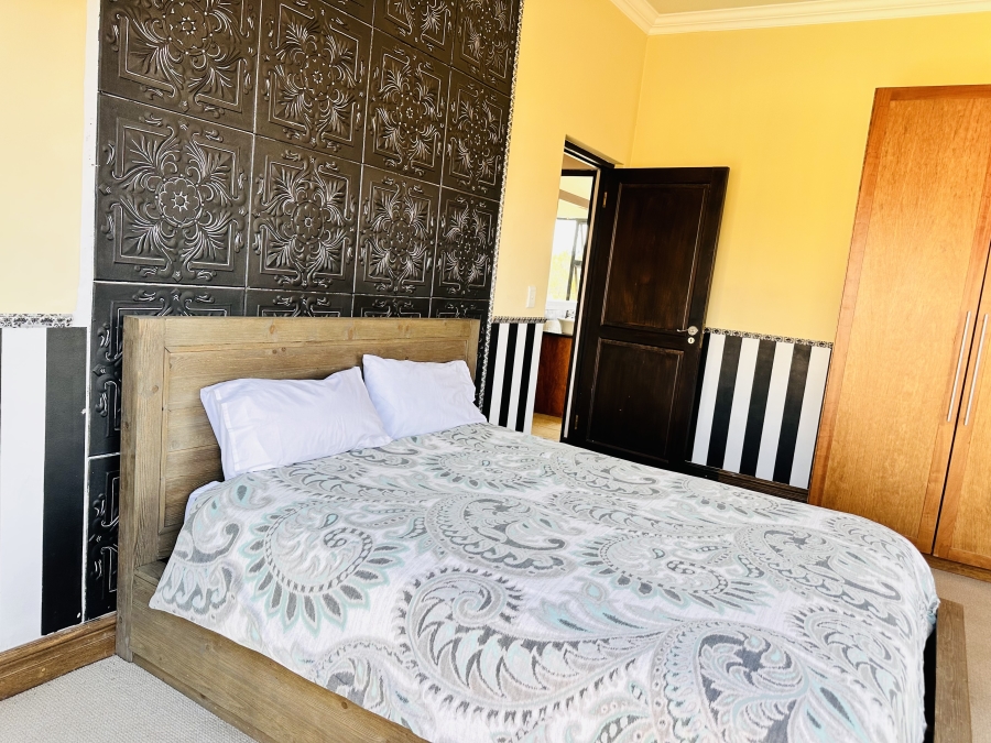 5 Bedroom Property for Sale in Blue Valley Golf Estate Gauteng
