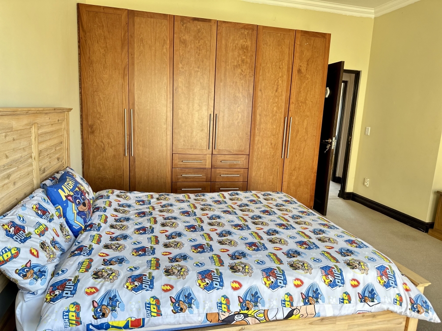 5 Bedroom Property for Sale in Blue Valley Golf Estate Gauteng