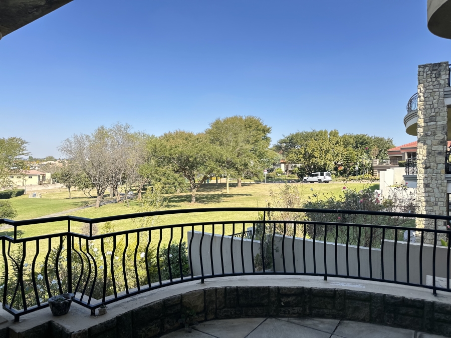 5 Bedroom Property for Sale in Blue Valley Golf Estate Gauteng