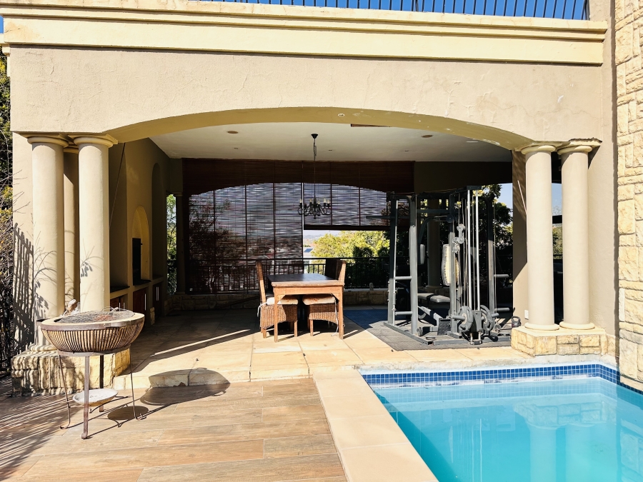 5 Bedroom Property for Sale in Blue Valley Golf Estate Gauteng