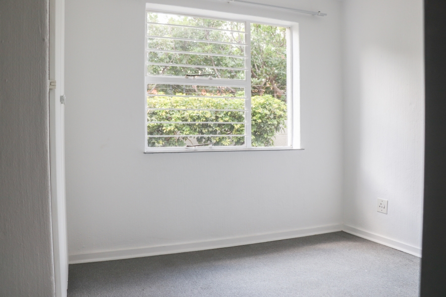 To Let 2 Bedroom Property for Rent in Fairland Gauteng