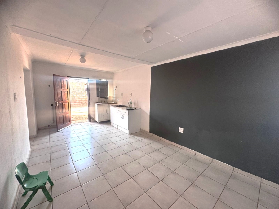 2 Bedroom Property for Sale in Tsakane Ext 12 Gauteng