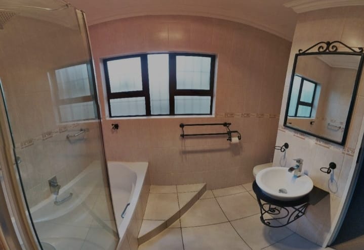 3 Bedroom Property for Sale in Brackenhurst Gauteng