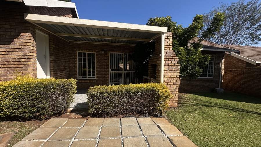 2 Bedroom Property for Sale in Highveld Gauteng